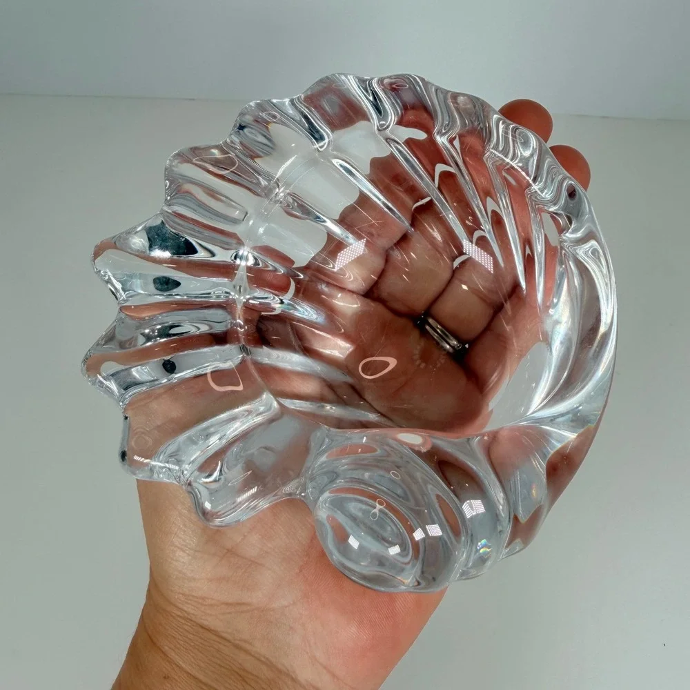 Clear Crystal Seashell Trinket or candy bowl‎ by Vannes made in France
